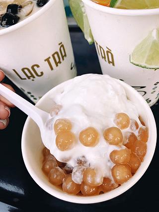 “MÊ ĐẮM ĐUỐI” TRÀ SỮA NƯỚNG KHU PHỐ ĐI BỘ NGUYỄN HUỆ !!! - ảnh 2 “me dam duoi” tra sua nuong khu pho di bo nguyen hue !!! - anh 2