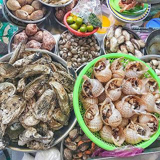 Chán cơm thèm ốc thì đi ngay quán Ốc chị Hồng Siêu To - Chất Lượng bán từ sáng núp hẻm Quận 3 - ảnh 2 chan com them oc thi di ngay quan oc chi hong sieu to - chat luong ban tu sang nup hem quan 3 - anh 2