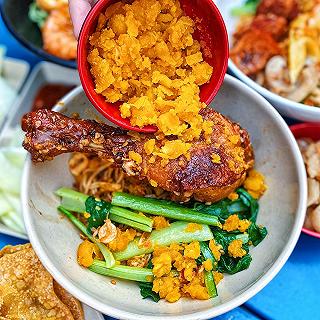 Độc lạ MÌ XANH TRỘN TÔM TRỨNG LÒNG ĐÀO với quá chời tốp mỡ 🤤 - ảnh 3 doc la mi xanh tron tom trung long dao voi qua choi top mo 🤤 - anh 3
