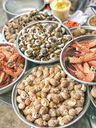 Chán cơm thèm ốc thì đi ngay quán Ốc chị Hồng Siêu To - Chất Lượng bán từ sáng núp hẻm Quận 3 - ảnh 5 chan com them oc thi di ngay quan oc chi hong sieu to - chat luong ban tu sang nup hem quan 3 - anh 5