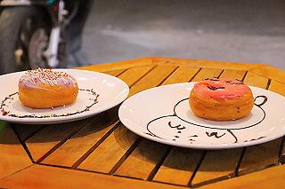 Bánh donut 🍩 và trà sữa 🧋 - ảnh 3 banh donut 🍩 va tra sua 🧋 - anh 3
