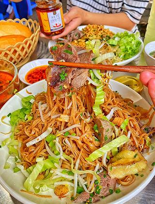 Phượt Gò Vấp để ăn tô PHỞ TRỘN, MÌ TRỘN SATE siu ngon mọi ngườiiiii ơiiii🤤‼️‼️ - ảnh 6 phuot go vap de an to pho tron, mi tron sate siu ngon moi nguoiiiii oiiii🤤‼️‼️ - anh 6