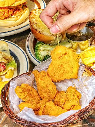 GHÉ CHEESY BURGER ĐẢM BẢO HỔNG MẬP HỔNG DÌA :))))) - ảnh 6 ghe cheesy burger dam bao hong map hong dia :))))) - anh 6