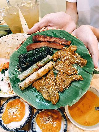 RIVIU QUÁN BÁN CÁC MÓN QUẢNG NGON NHẤT MÌNH TỪNG ĂN !!! - ảnh 3 riviu quan ban cac mon quang ngon nhat minh tung an !!! - anh 3