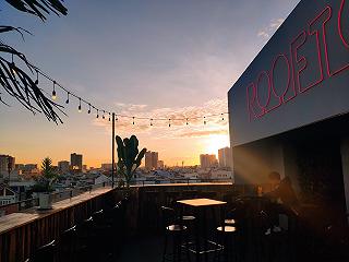 Ghé Củi Rooftop ngắm chiều hoàng hôn buông hơi bị fineeeee :)) - ảnh 2 ghe cui rooftop ngam chieu hoang hon buong hoi bi fineeeee :)) - anh 2
