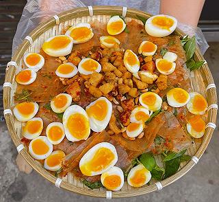 Bánh Tráng Trứng Lòng Đào Béo Ngậy - ảnh 1 banh trang trung long dao beo ngay - anh 1