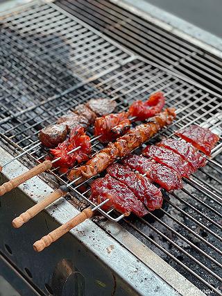 LẠ MIỆNG VỚI CHIẾC QUÁN TRUNG HOA NGON NHỨC NÁCH KHU BÙI VIỆN - ảnh 5 la mieng voi chiec quan trung hoa ngon nhuc nach khu bui vien - anh 5