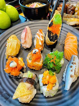 Kéo nhau đi làm bữa BUFFET SUSHI siu chất lượng, ăn đã đời mà chỉ có 199k‼️ - ảnh 2 keo nhau di lam bua buffet sushi siu chat luong, an da doi ma chi co 199k‼️ - anh 2