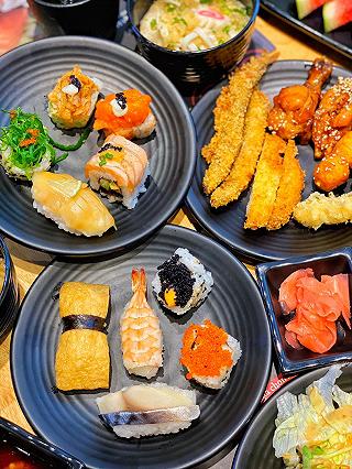 Buffet Sushi ngập tràn siu đã, ăn xong sợ sushi nghĩ ăn sushi 1 tuần luôn 🤣 ‼️‼️ - ảnh 2 buffet sushi ngap tran siu da, an xong so sushi nghi an sushi 1 tuan luon 🤣 ‼️‼️ - anh 2
