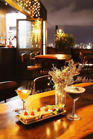 Câu chuyện chiều nay... sandwich và cocktail - ảnh 1 cau chuyen chieu nay... sandwich va cocktail - anh 1