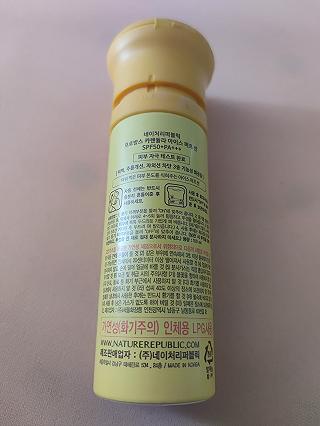 Chai xịt chống nắng và là kem nền 😁😁😁 - ảnh 3 chai xit chong nang va la kem nen 😁😁😁 - anh 3