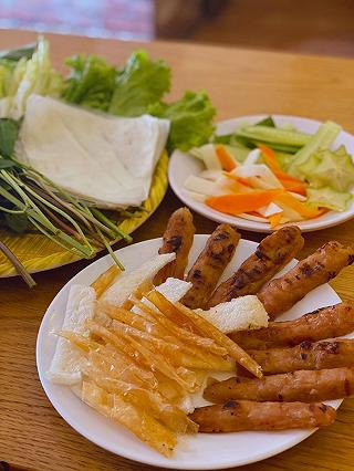 Nem nướng vị Đà Lạt tại Sài Gòn - ảnh 1 nem nuong vi da lat tai sai gon - anh 1