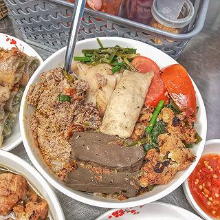 Độc quyền món "Gỏi Cuốn" Canh Bún có một không hai núp hẻm hơn 16 năm ở Tân Bình - ảnh 4 doc quyen mon "goi cuon" canh bun co mot khong hai nup hem hon 16 nam o tan binh - anh 4