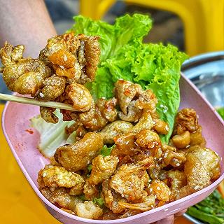 Lượn một vòng Q.7 để thử hết món ăn vặt thần thánh của Em Guột nè - ảnh 6 lươon moôt vòng q.7 dể thử hết món ăn vaŏt thần thánh của em guoôt nè - anh 6