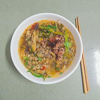 Măm măm mì ốc hến bạch tuột trứ danh - ảnh 2 mam mam mi oc hen bach tuot tru danh - anh 2