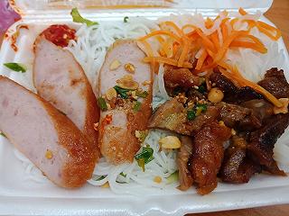Bún thịt nướng A Tài - ảnh 1 bun thit nuong a tai - anh 1