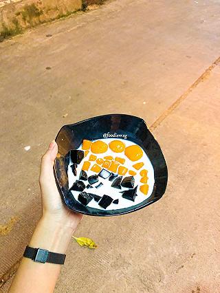 Chè bưởi ngon nấp hẻm phố Bùi Viện - ảnh 3 che buoi ngon nap hem pho bui vien - anh 3