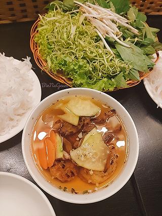 Thêm 1 tiệm bún chả ngon bỏ túi - ảnh 1 them 1 tiem bun cha ngon bo tui - anh 1