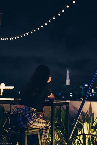 MỘT CHIẾC SKYY TRỐNG NÓC GIỮA LÒNG SÀI GÒN - ảnh 5 mot chiec skyy trong noc giua long sai gon - anh 5