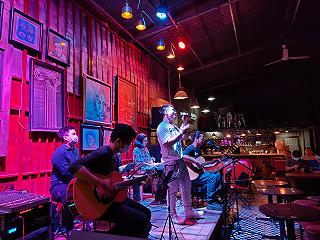 Phòng trà - Quán Cafe Acoustic Thủ Đức - Quán Bar Live Music - ảnh 3 phong tra - quan cafe acoustic thu duc - quan bar live music - anh 3