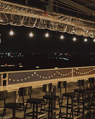 MỘT ROOFTOP VIEW SÂN BAY BẠN ĐÃ THỬ CHƯA - ảnh 2 mot rooftop view san bay ban da thu chua - anh 2