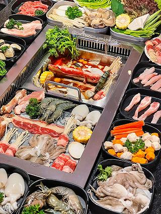 💥 Rồi tới công chuyện với buffet Lẩu/Nướng style Hàn tại Sik Dak Fook giá quá hời giảm 10% khi check-in nữa á 🤪💥 - ảnh 3 💥 roi toi cong chuyen voi buffet lau/nuong style han tai sik dak fook gia qua hoi giam 10% khi check-in nua a 🤪💥 - anh 3
