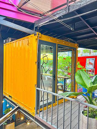 QUÁN CAFE TỪ NHỮNG KHỐI CONTAINER - ảnh 6 quan cafe tu nhung khoi container - anh 6