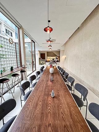 QUÁN CAFE TONE TRẮNG ĐƠN GIẢN NHƯNG ĐẸP - ảnh 5 quan cafe tone trang don gian nhung dep - anh 5