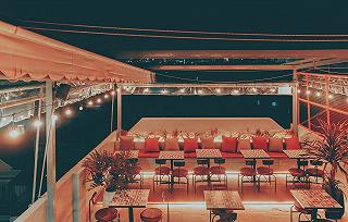 HELIHUB ROOFTOP - MỘT CHIẾC HUB VIEW SÂN BAY THIỆT CHILL ĐỂ HẸN HÒ DỊP GIÁNG SINH 🥰 - ảnh 3 helihub rooftop - mot chiec hub view san bay thiet chill de hen ho dip giang sinh 🥰 - anh 3