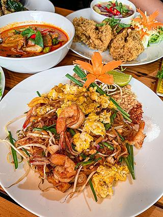 Sawadikhaaa, Đi ăn món Thái do ng Thái làm nàaaaa 🇹🇭 - ảnh 1 sawadikhaaa, di an mon thai do ng thai lam naaaaa 🇹🇭 - anh 1