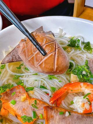 Ăn sáng 2 in 1 tại ẩm thực Quê Nhà, chiều lòng những bạn “ăn gì cũng được” - ảnh 7 an sang 2 in 1 tai am thuc que nha, chieu long nhung ban “an gi cung duoc” - anh 7