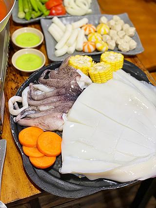 Chảy nước miếng LẨU MỰC SIZE KHỦNG & CHẢO LÒNG “ZÚ” HEO NƯỚNG SIÊU NGON. - ảnh 5 chay nuoc mieng lau muc size khung & chao long “zu” heo nuong sieu ngon. - anh 5