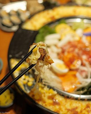 CUỐI NĂM RŨ ĐÁM BẠN ĐI ĂN BUFFET CHƠI GAME XẢ XUI CƠ HỘI GIẢM NỮA GIÁ - ảnh 7 cuoi nam ru dam ban di an buffet choi game xa xui co hoi giam nua gia - anh 7