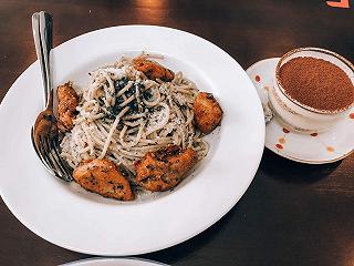 Bữa trưa tiện lợi - ảnh 1 bua trua tien loi - anh 1