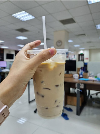Cà phê sữa tươi đơn giản mà ngon - ảnh 1 ca phe sua tuoi don gian ma ngon - anh 1