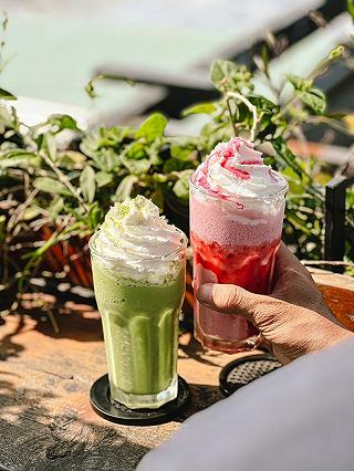 CÙNG GẤU ĐI CAFE ĐÓN MÁY BAY HẠ CÁNH DỊP VALENTINE NÀY 🛬 - ảnh 3 cung gau di cafe don may bay ha canh dip valentine nay 🛬 - anh 3