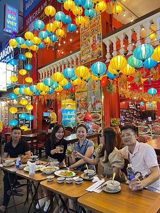 Nhà hàng phố tây Bùi Viện - Sen Đại Việt mở bán 24/24 - ảnh 4 nha hang pho tay bui vien - sen dai viet mo ban 24/24 - anh 4
