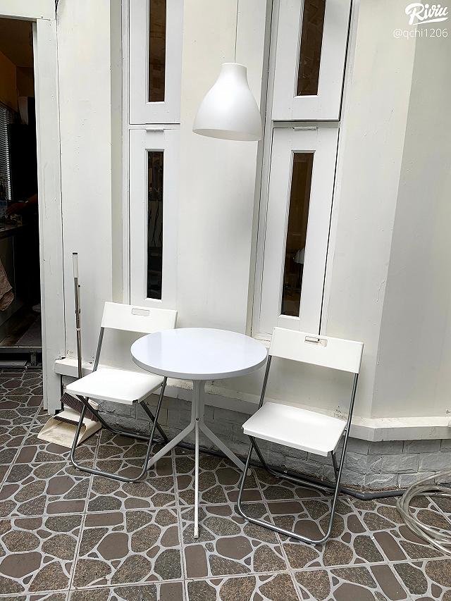 Quán cafe tông trắng sống ảo mới toanh - ảnh 4 quan cafe tong trang song ao moi toanh - anh 4