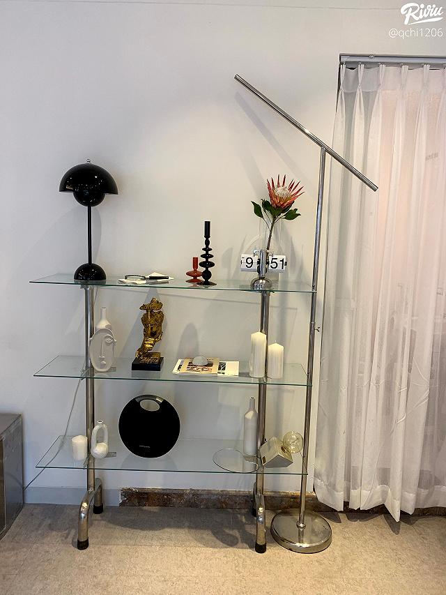 Quán cafe tông trắng sống ảo mới toanh - ảnh 1 quan cafe tong trang song ao moi toanh - anh 1