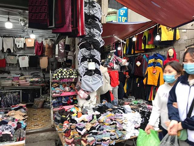 shopping tung bung cuoi nam tai tttm xanh market "sang chanh" nhat ha noi - anh 6