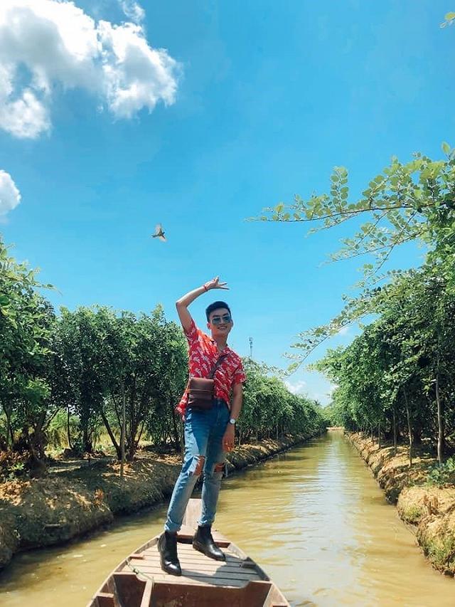 Cầm theo bịch muối ngon đi 'vườn táo toàn size khủng' tự tay hái ăn no mệt nghỉ chỉ 50k/người - ảnh 18 cam theo bich muoi ngon di "vuon tao toan size khung" tu tay hai an no met nghi chi 50k/nguoi - anh 18