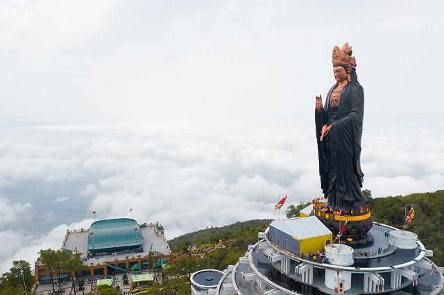 dep ngo ngang ''tuong phat ba bang dong cao nhat chau a'' toa lac tren dinh nui ba tay ninh  - anh 15