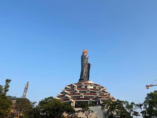 dep ngo ngang ''tuong phat ba bang dong cao nhat chau a'' toa lac tren dinh nui ba tay ninh  - anh 8