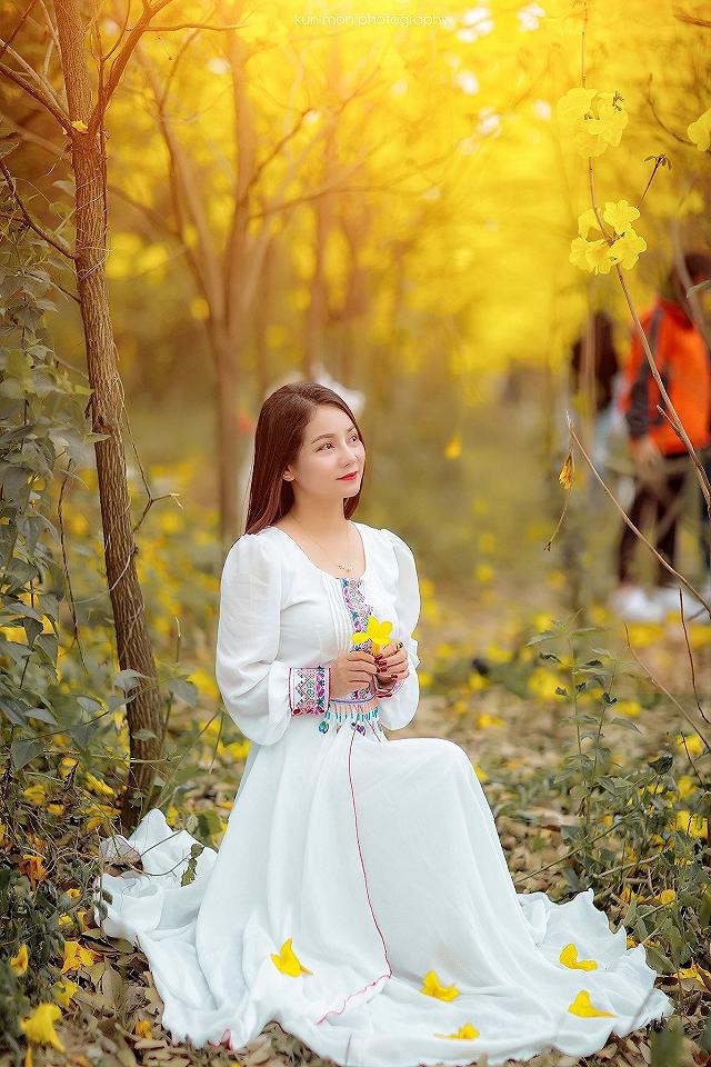 lac giua vuon hoa phong linh dep hut hon nhu chon co tich - anh 20