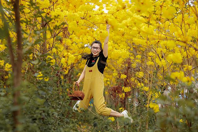 lac giua vuon hoa phong linh dep hut hon nhu chon co tich - anh 21