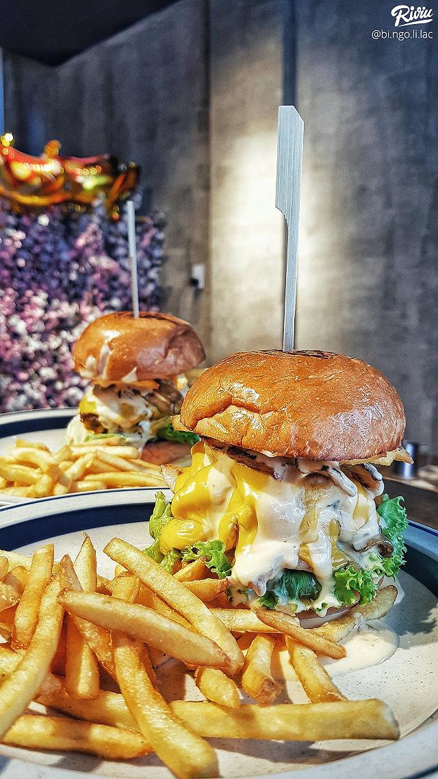 Cheesy Burger, những chiếc burger phát ra tiếng - ảnh 2 cheesy burger, nhung chiec burger phat ra tieng - anh 2