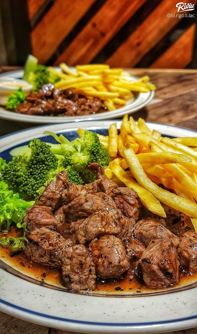 Cheesy Burger, những chiếc burger phát ra tiếng - ảnh 3 cheesy burger, nhung chiec burger phat ra tieng - anh 3