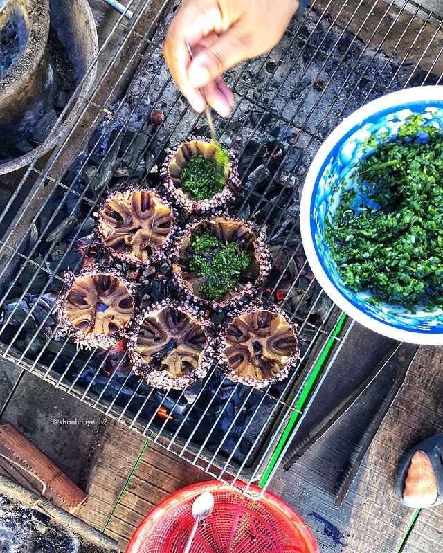 Sài Gòn nóng quá, rủ bạn bè đi bè nổi giữa biển, tắm đã ăn hải sản tươi ngon thôi nào! - ảnh 15 sai gon nong qua, ru ban be di be noi giua bien, tam da an hai san tuoi ngon thoi nao! - anh 15