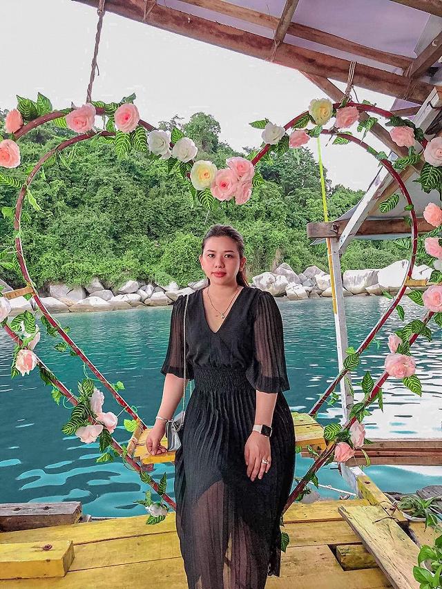 Sài Gòn nóng quá, rủ bạn bè đi bè nổi giữa biển, tắm đã ăn hải sản tươi ngon thôi nào! - ảnh 9 sai gon nong qua, ru ban be di be noi giua bien, tam da an hai san tuoi ngon thoi nao! - anh 9