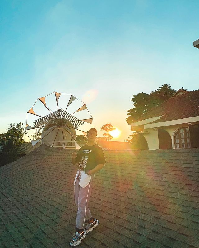 Đà Lạt có thêm chỗ check-in mới leng keng: MÁI NHÀ SỐNG ẢO ngắm hoàng hôn bao xịn sò - ảnh 20 da lat co them cho check-in moi leng keng: mai nha song ao ngam hoang hon bao xin so - anh 20